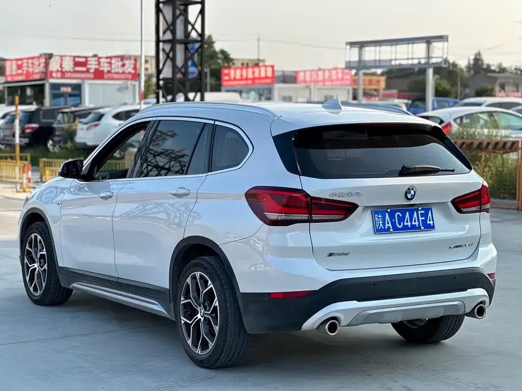 BMW X1 — фото 4