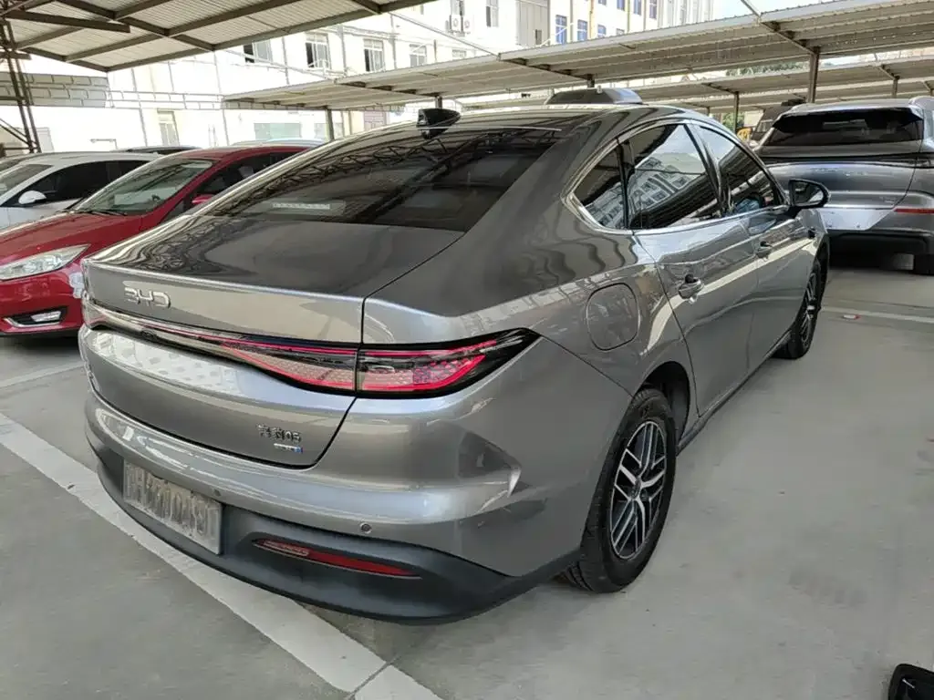 BYD Seal 05 DM-i — фото 2