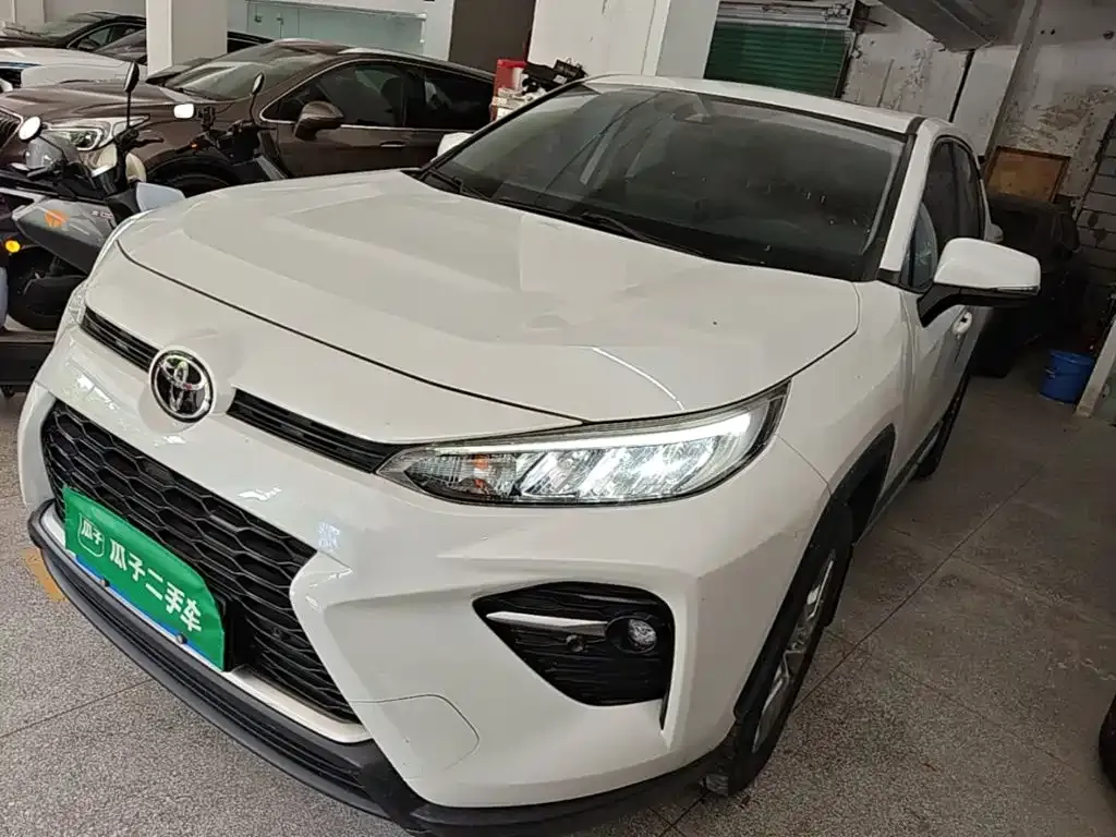 Toyota Wildlander — фото 1