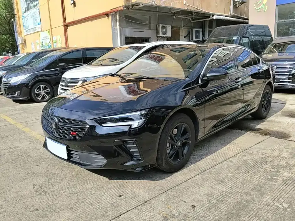 Buick Regal — фото 1