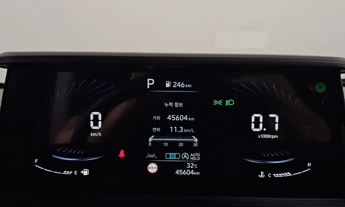 Hyundai Staria — фото 2