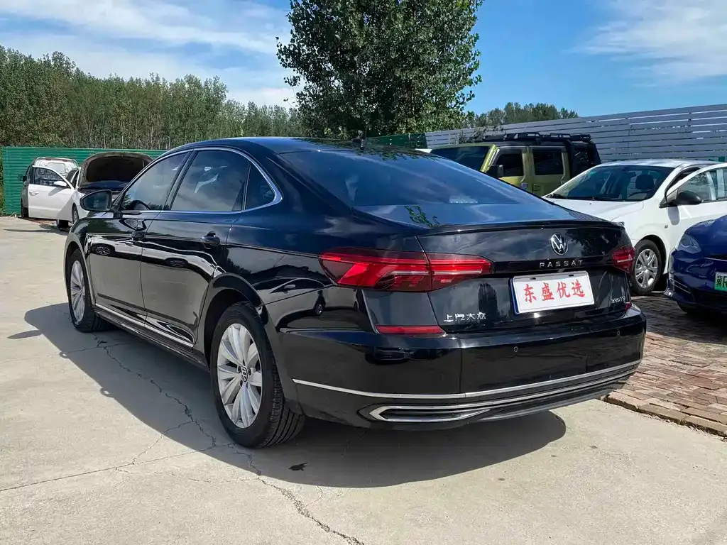 Volkswagen Passat — фото 7