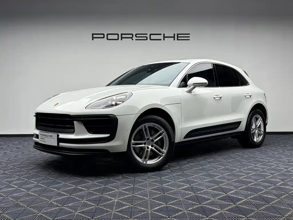 Porsche Macan — фото 1