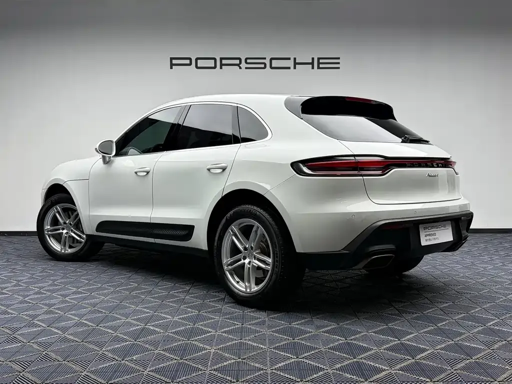 Porsche Macan — фото 8