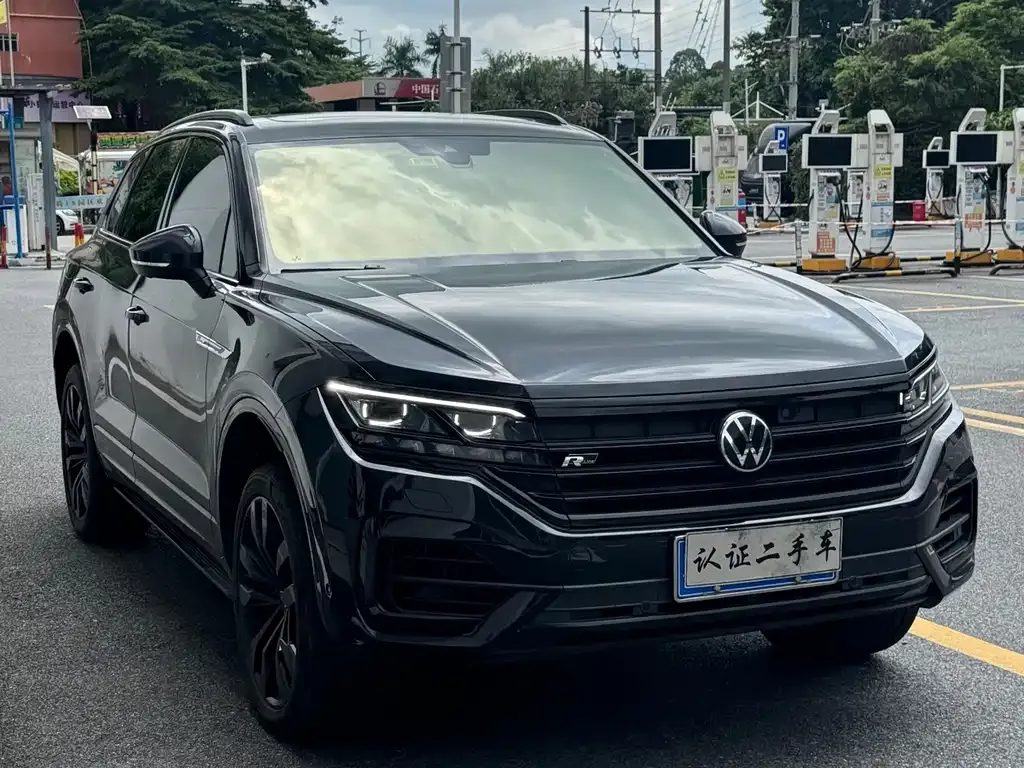 Volkswagen Touareg — фото 5