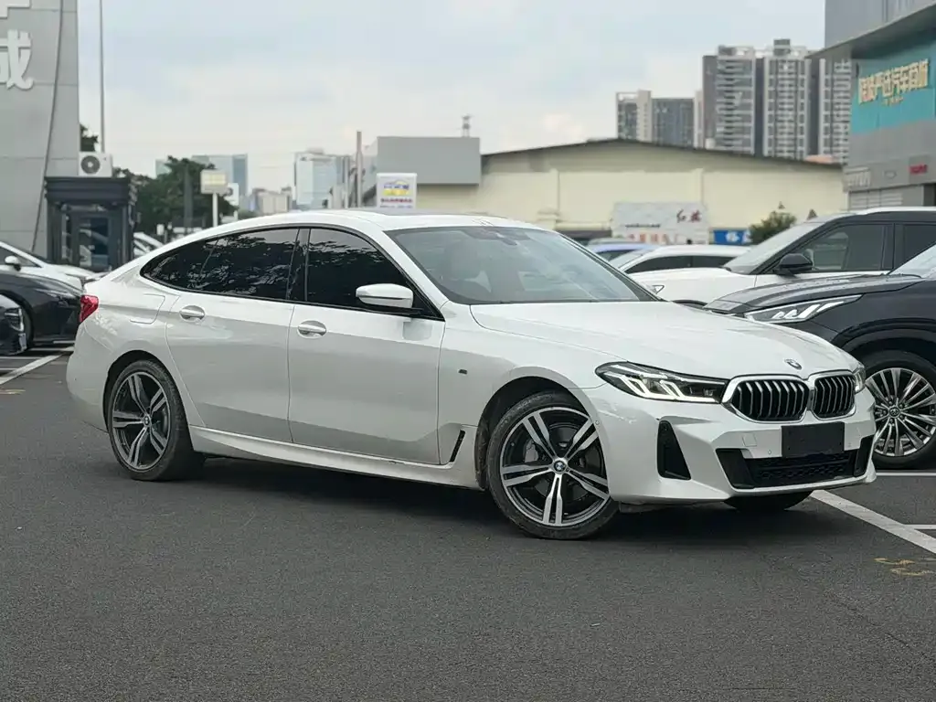 BMW 6 Series GT — фото 10