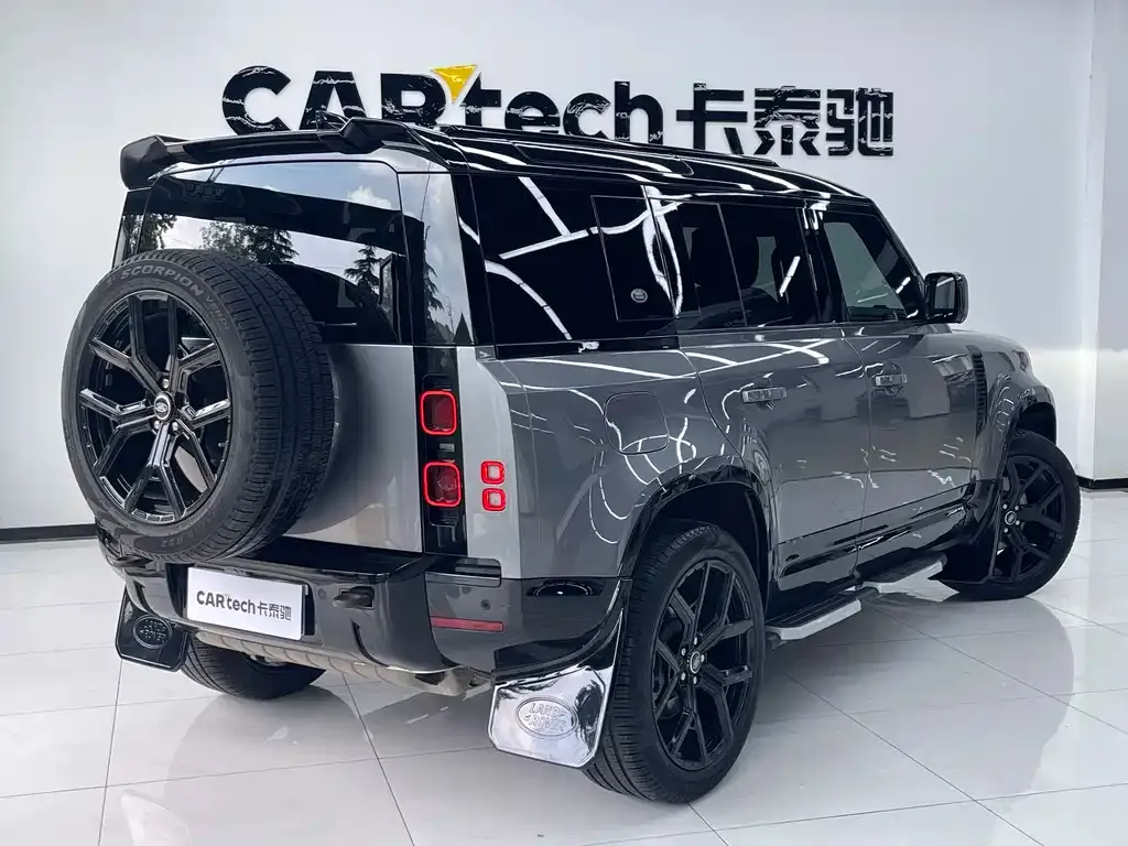 Land Rover Defender — фото 10