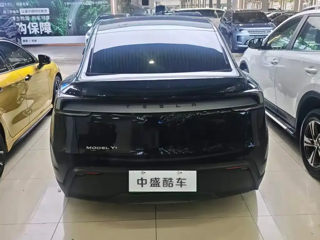 Tesla Model Y — фото 9