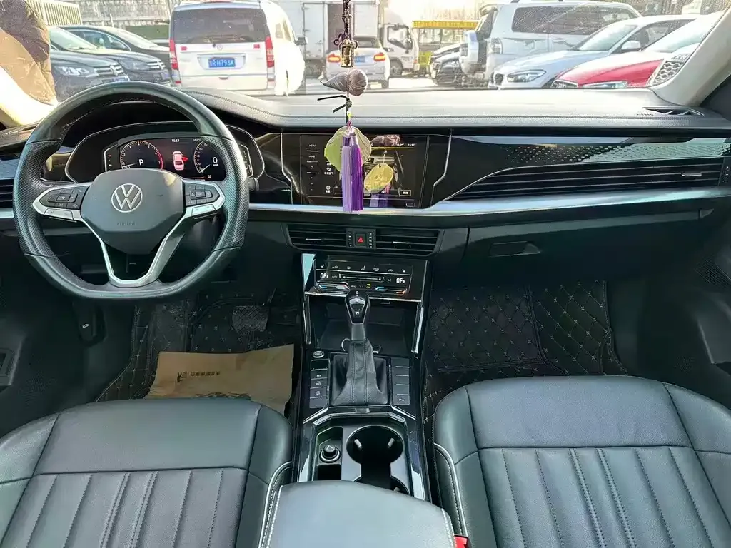 Volkswagen Passat — фото 7