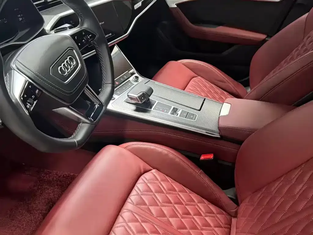 Audi A7L — фото 8
