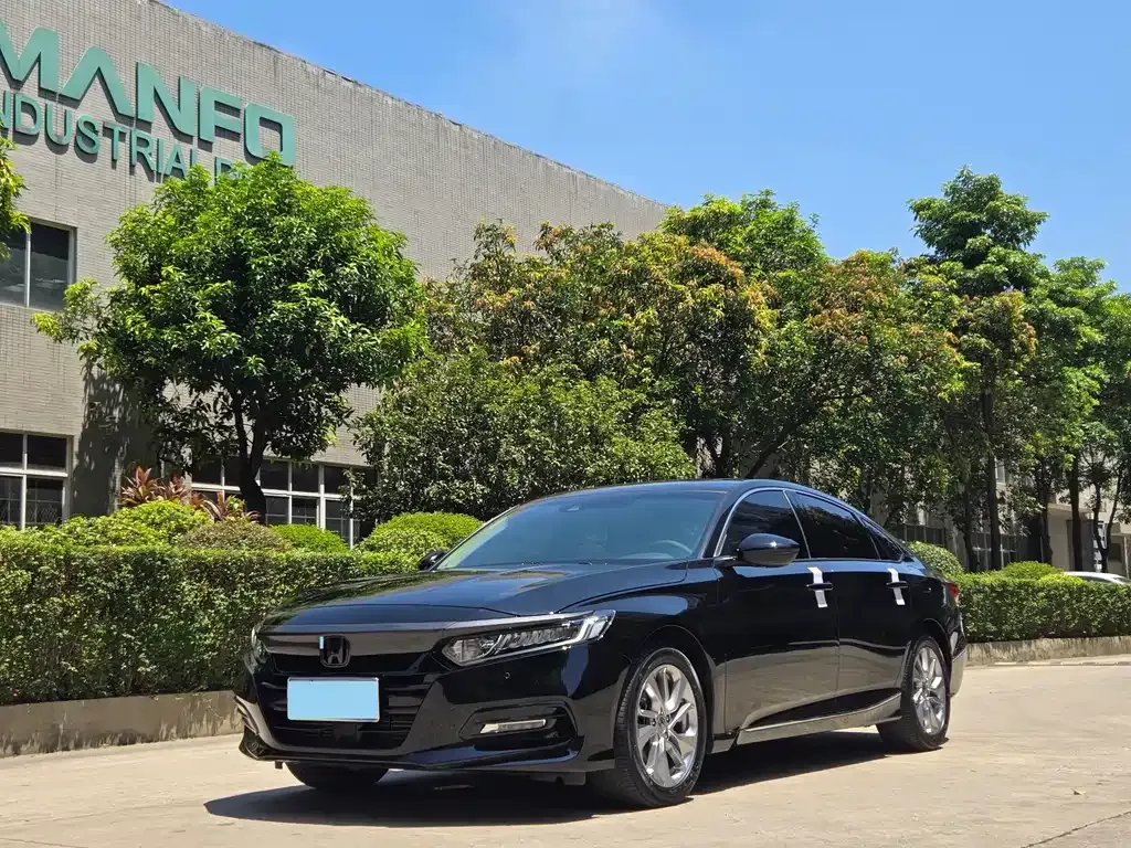Honda Accord — фото 6