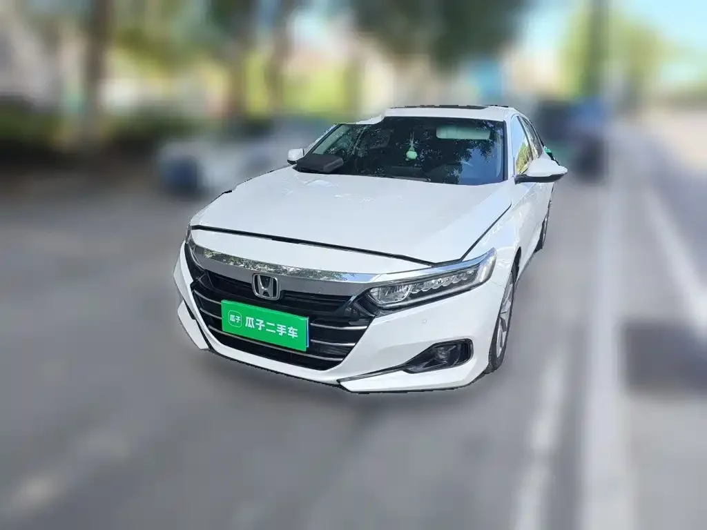 Honda Accord — фото 1