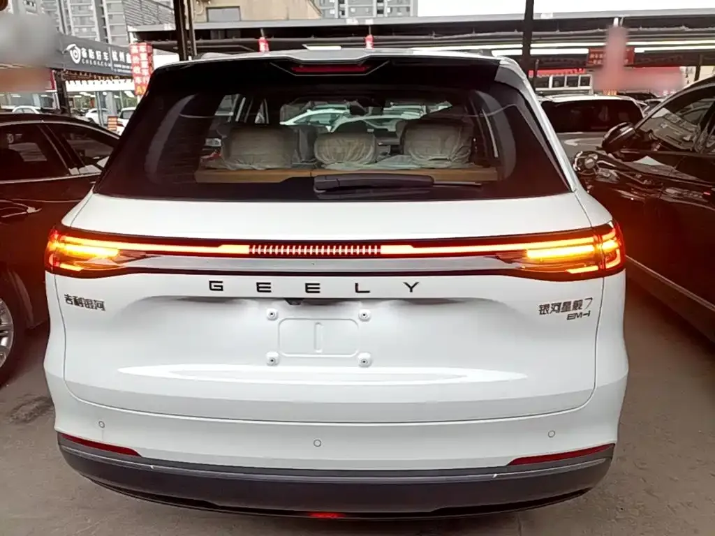 Geely Galaxy Xingjian 7 — фото 10