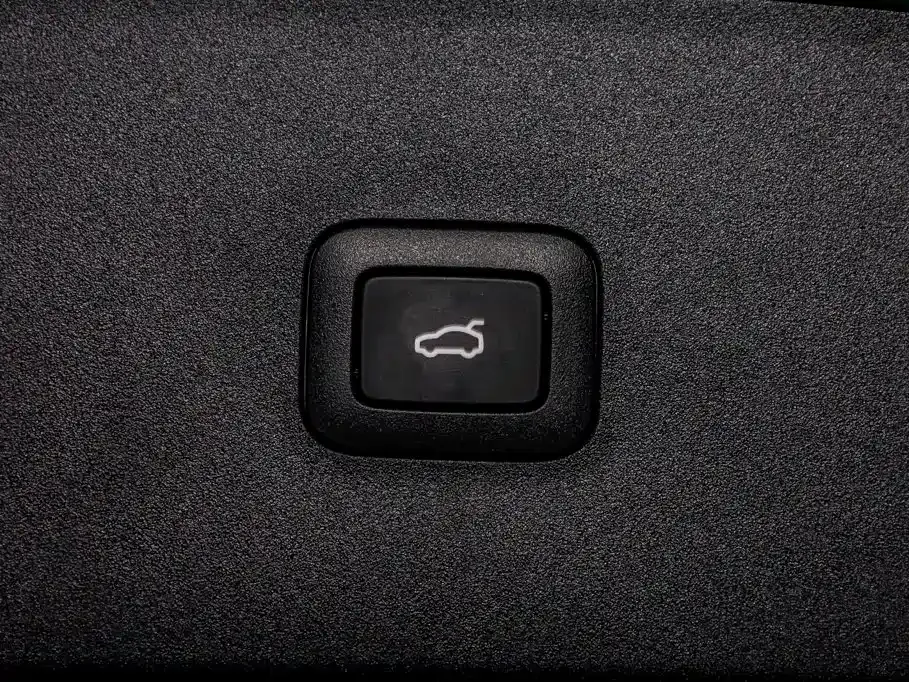 Xiaomi YU7 — фото 10