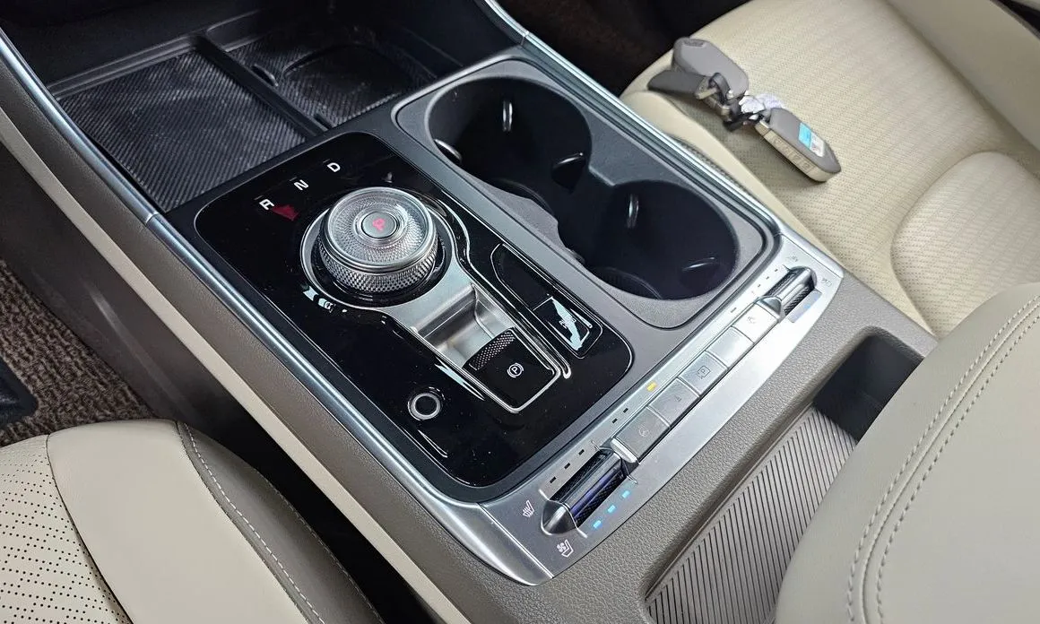 Kia Carnival — фото 10