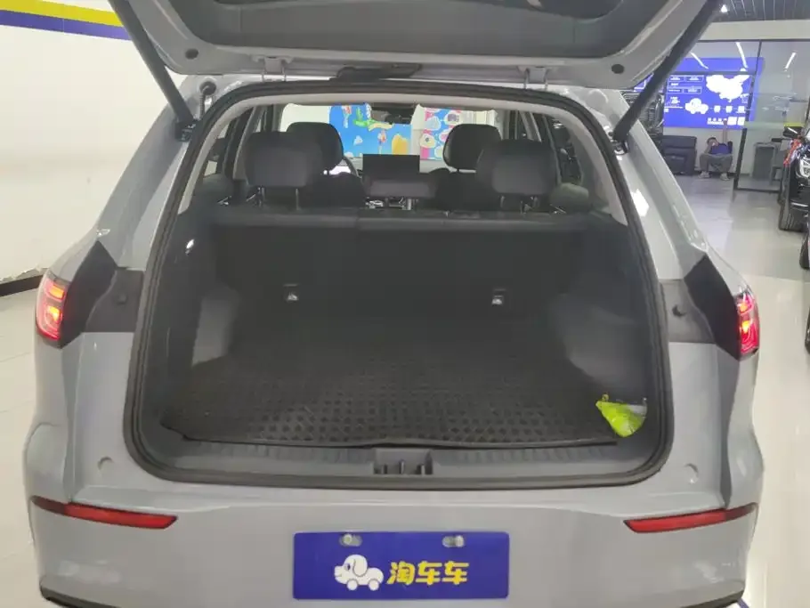 Geely Galaxy E5 — фото 10