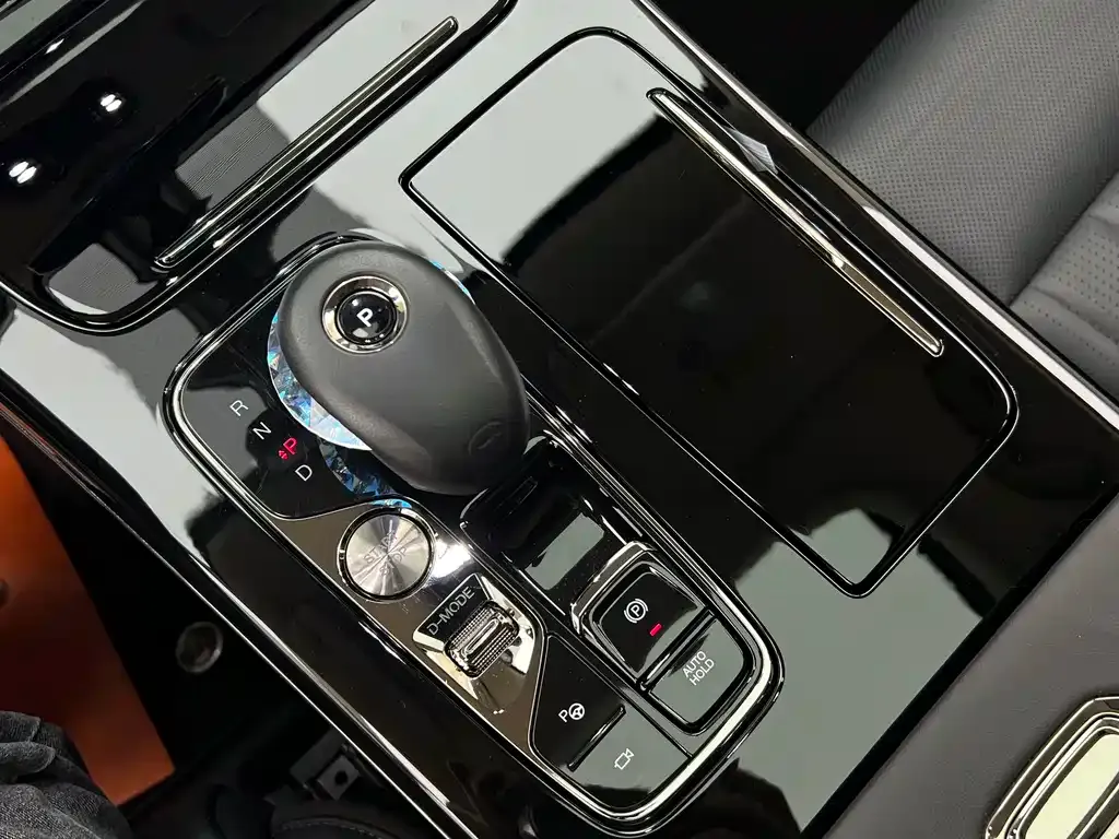 GAC Motor Trumpchi E9 — фото 7