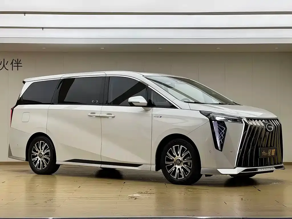 GAC Motor Trumpchi E9 — фото 10