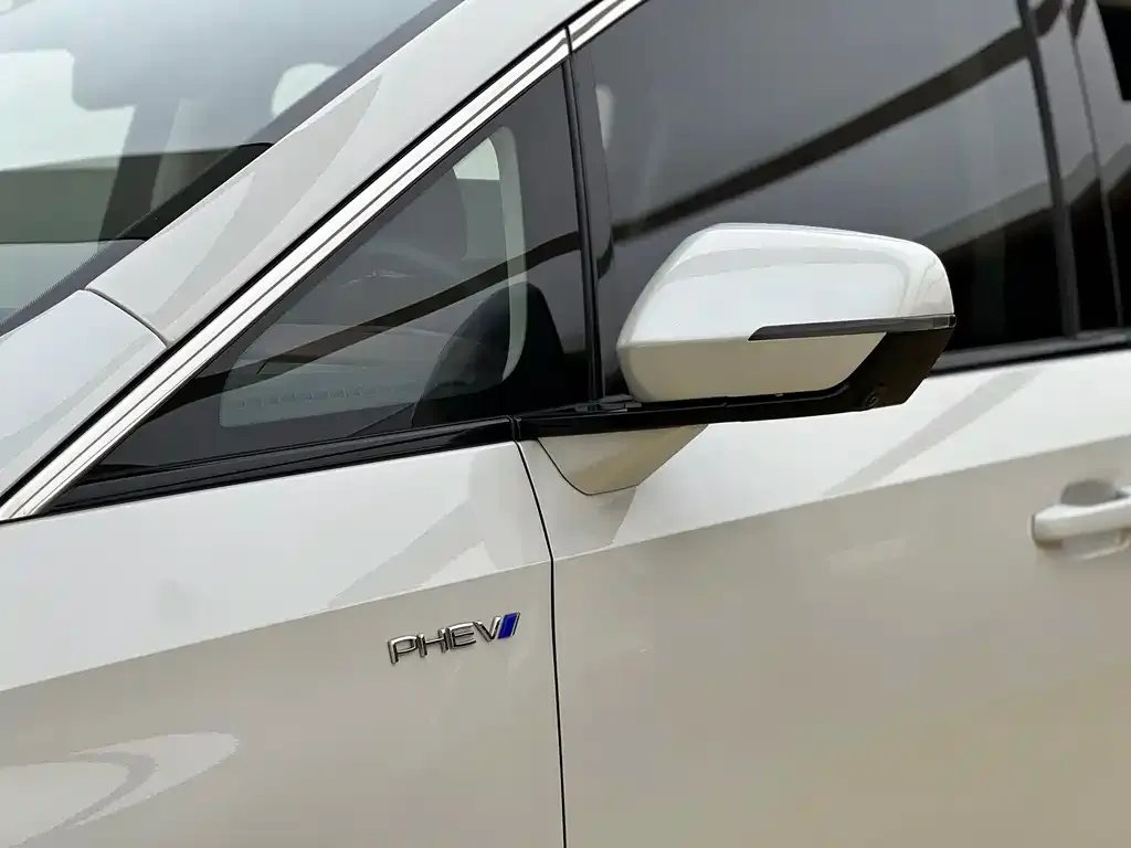 GAC Motor Trumpchi E9 — фото 2