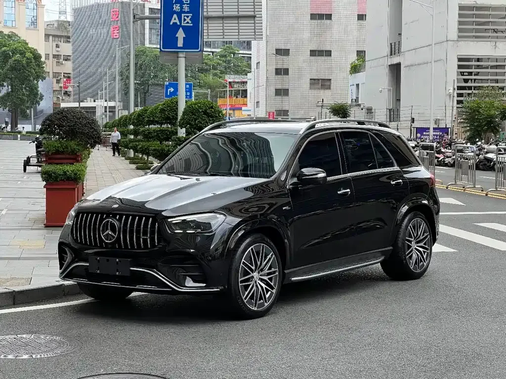 Mercedes-Benz GLE AMG — фото 1
