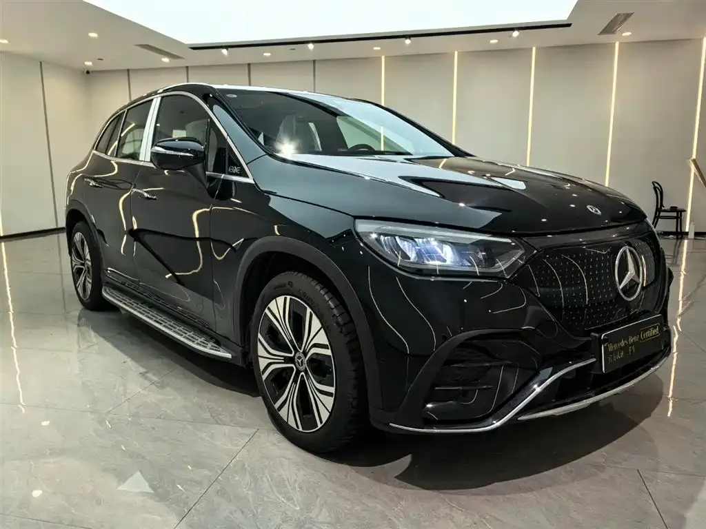 Mercedes-Benz EQE SUV — фото 3