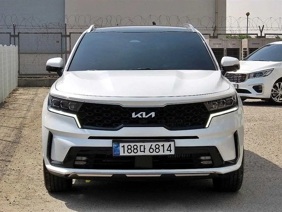 Kia Sorento — фото 1
