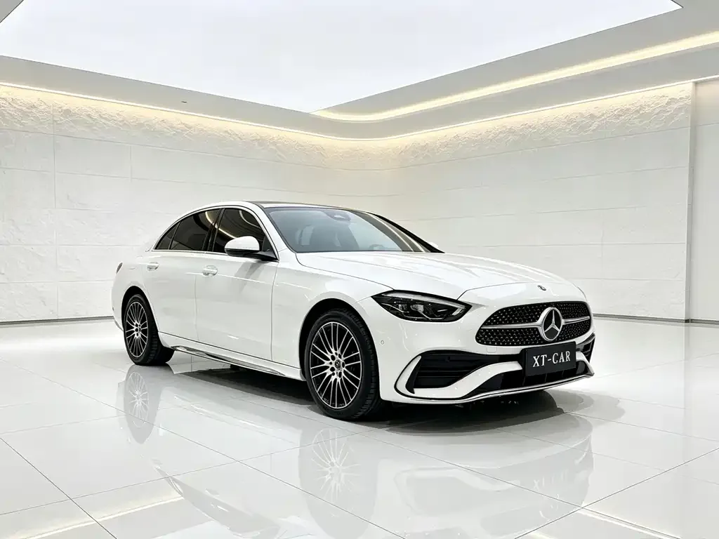 Mercedes-Benz C-Class — фото 1