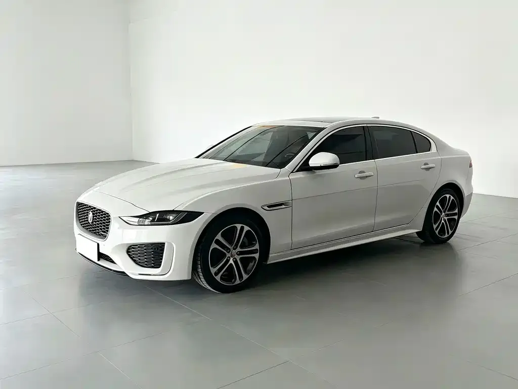 Jaguar XEL — фото 1
