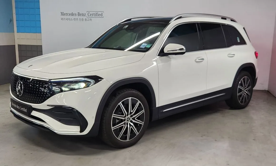Mercedes-Benz EQB — фото 1