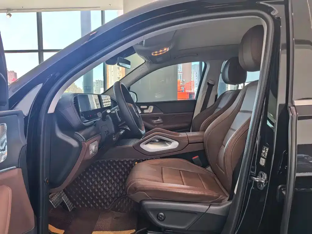 Mercedes-Benz GLS — фото 2