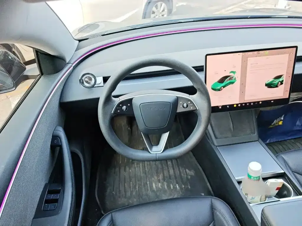 Tesla Model 3 — фото 7