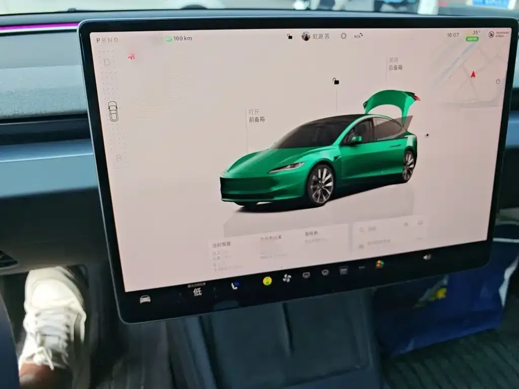 Tesla Model 3 — фото 2