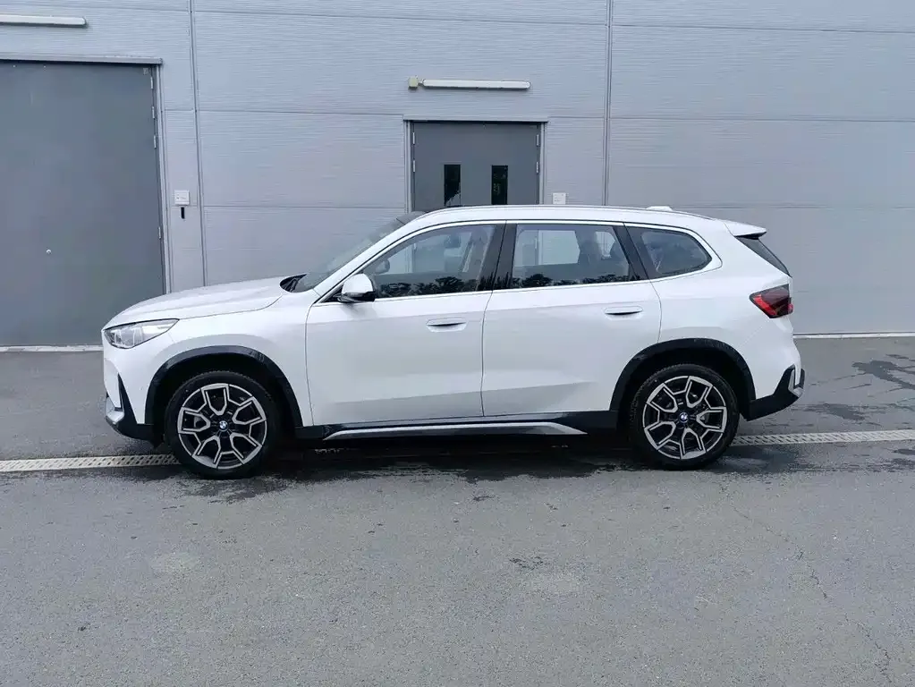 BMW X1 — фото 2