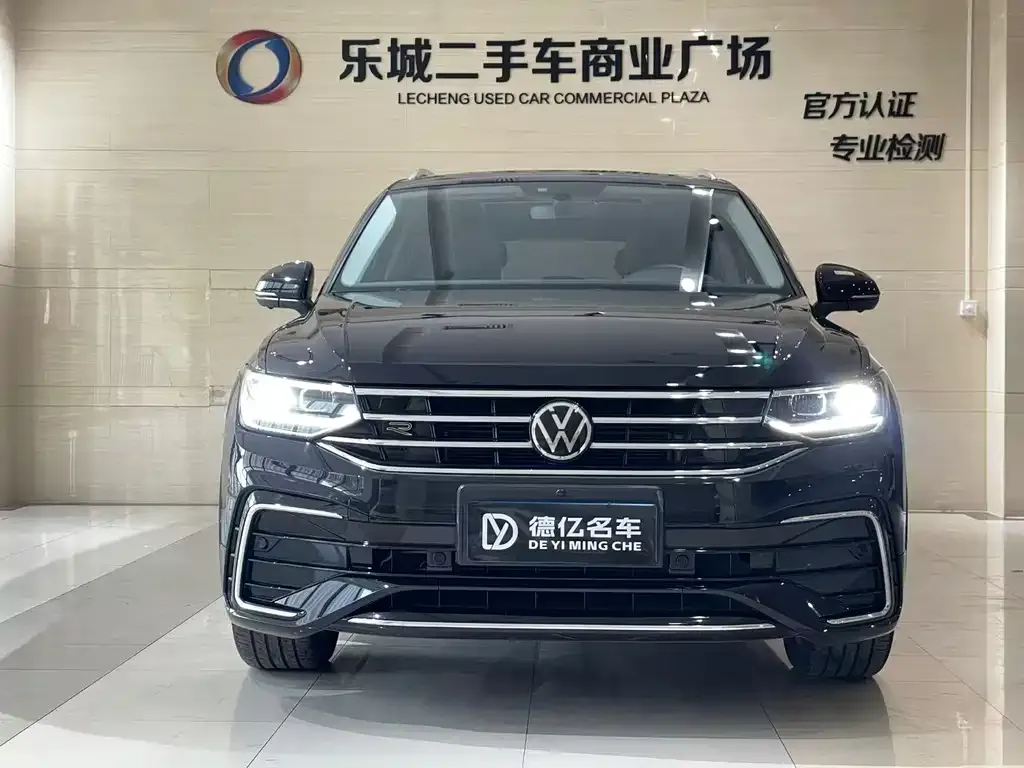 Volkswagen Tiguan L — фото 4
