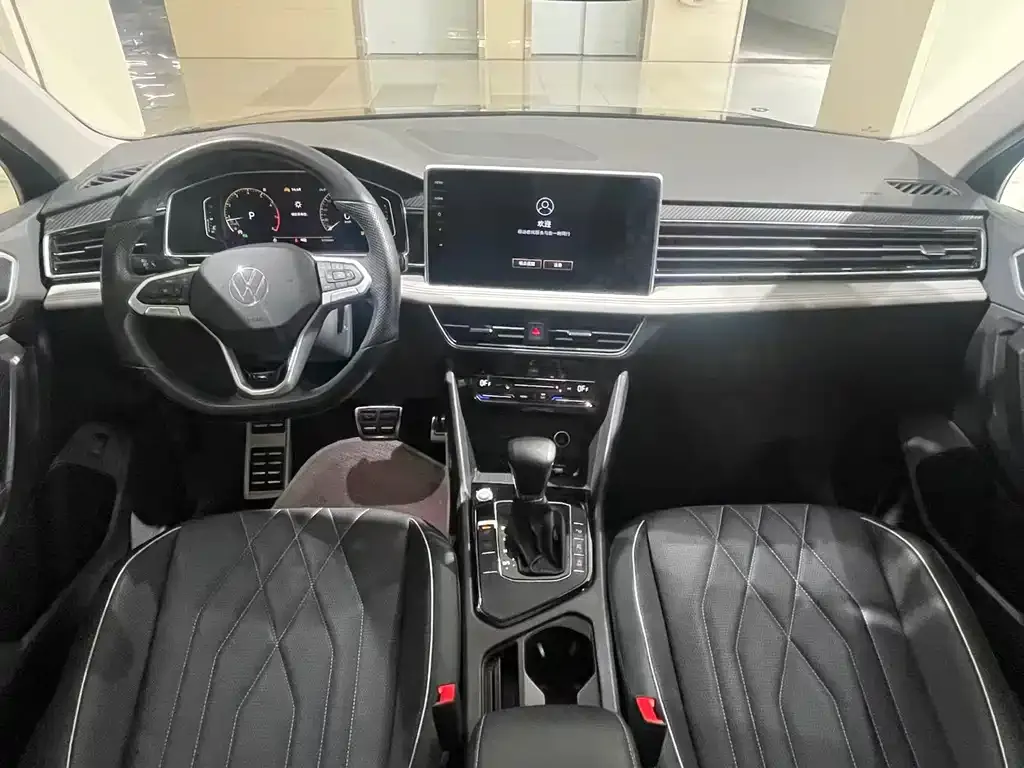 Volkswagen Tiguan L — фото 3