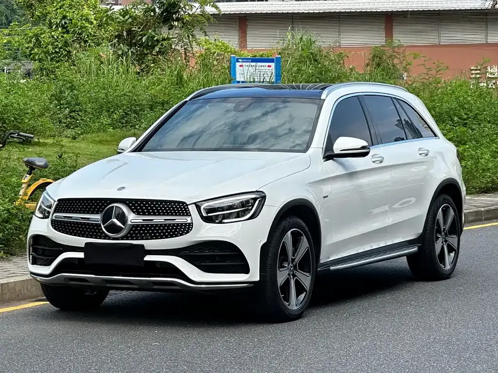 Mercedes-Benz GLC — фото 1