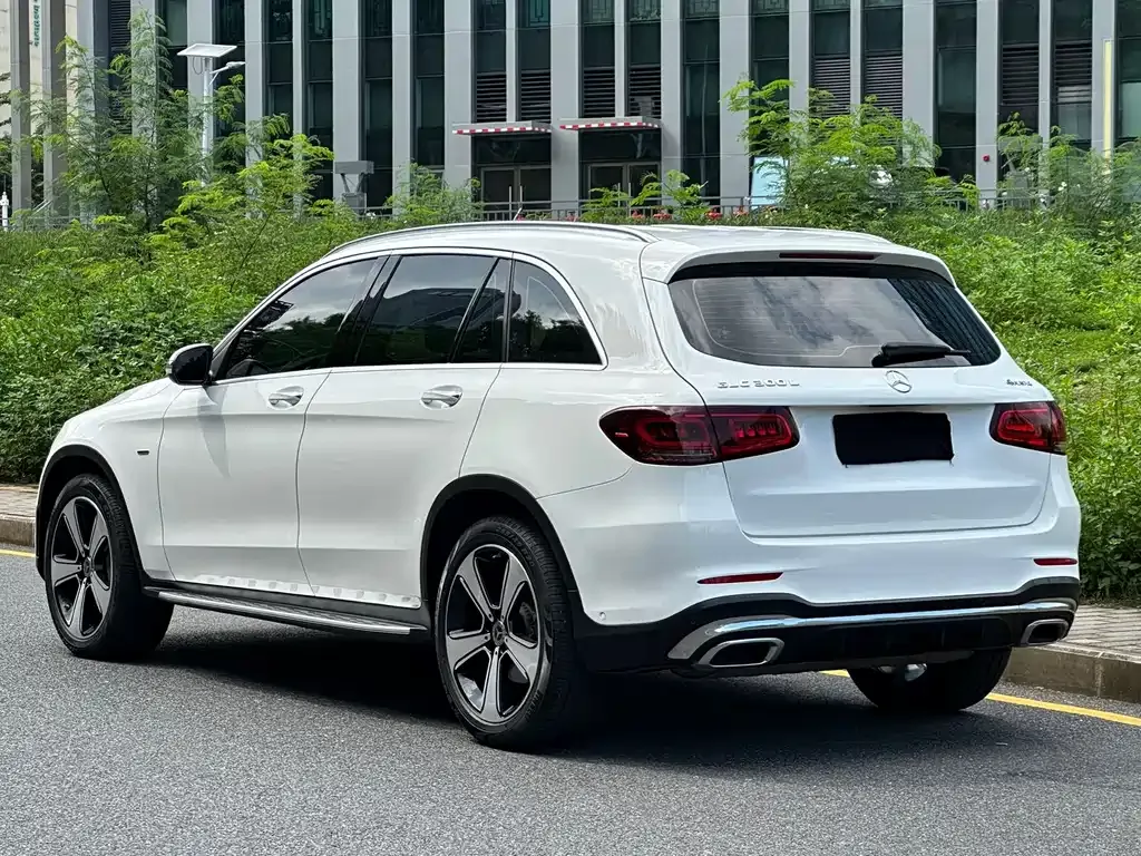 Mercedes-Benz GLC — фото 8