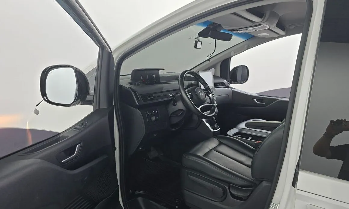 Hyundai Staria — фото 4