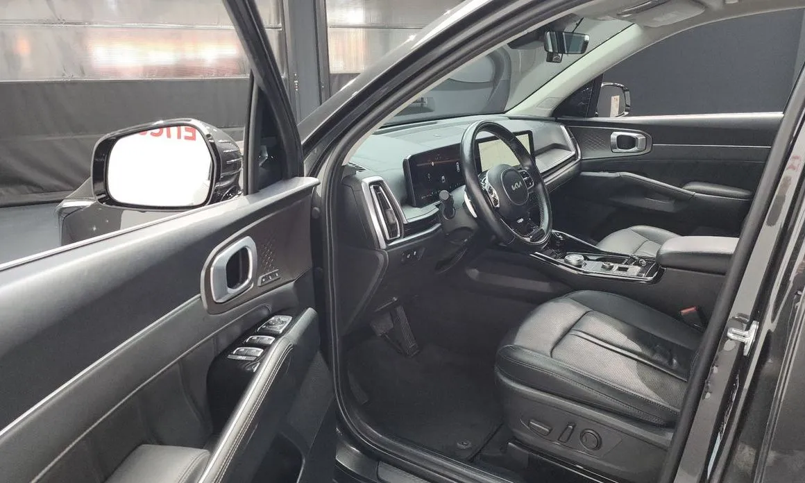 Kia Sorento — фото 7
