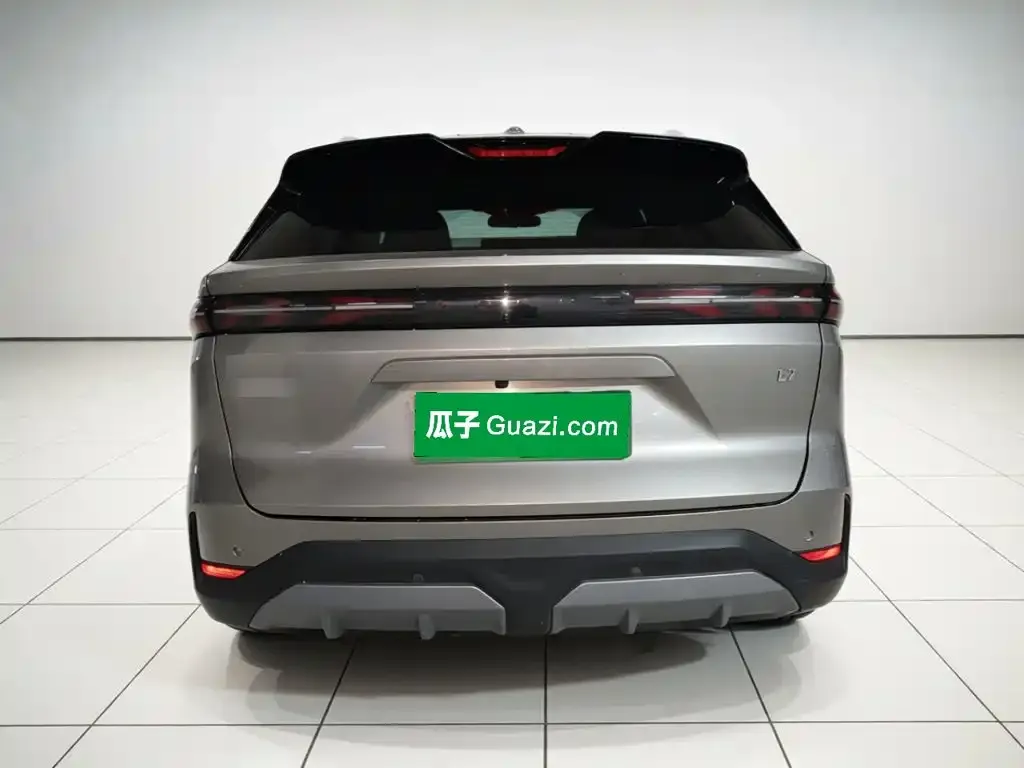 Geely Galaxy L7 — фото 10