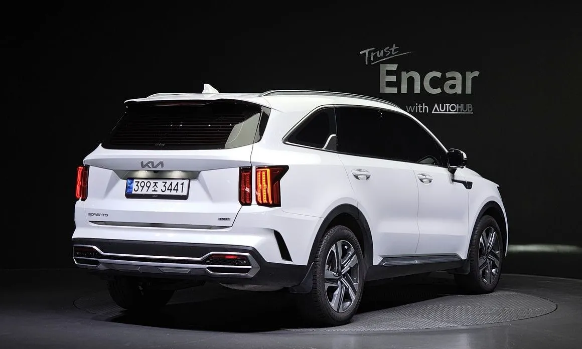 Kia Sorento — фото 5