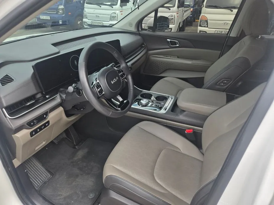 Kia Carnival — фото 3