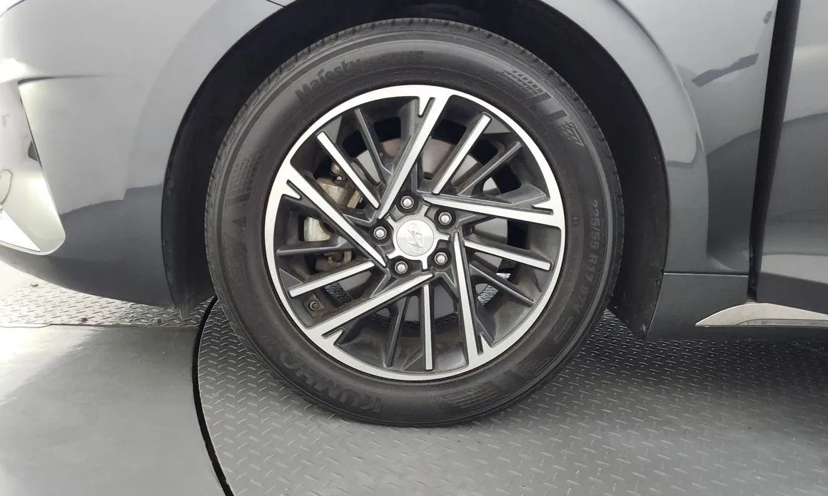Hyundai Grandeur — фото 10