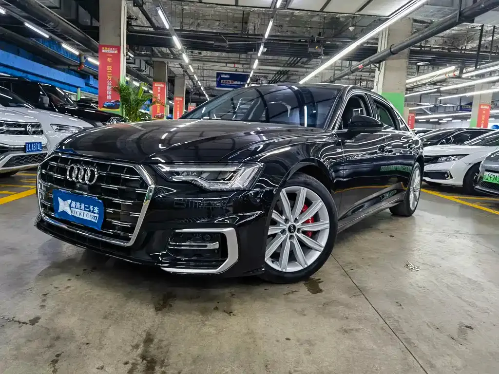 Audi A6L — фото 1