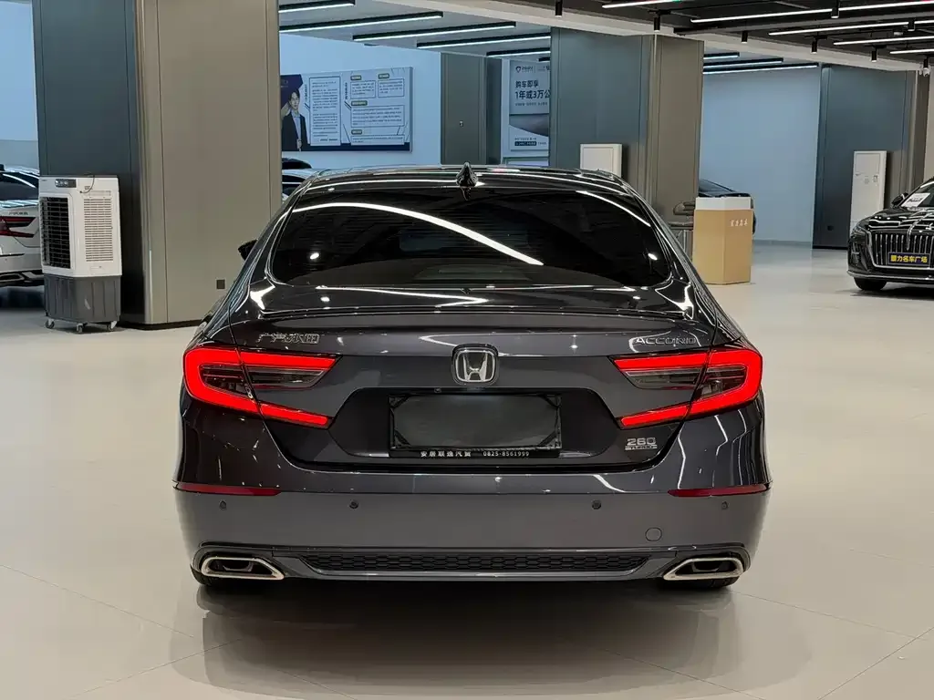 Honda Accord — фото 5