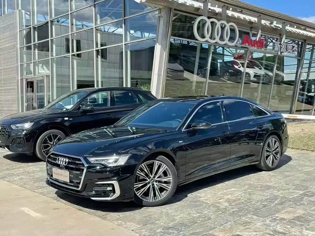 Audi A6L — фото 1
