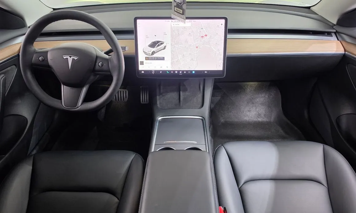 Tesla Model 3 — фото 3