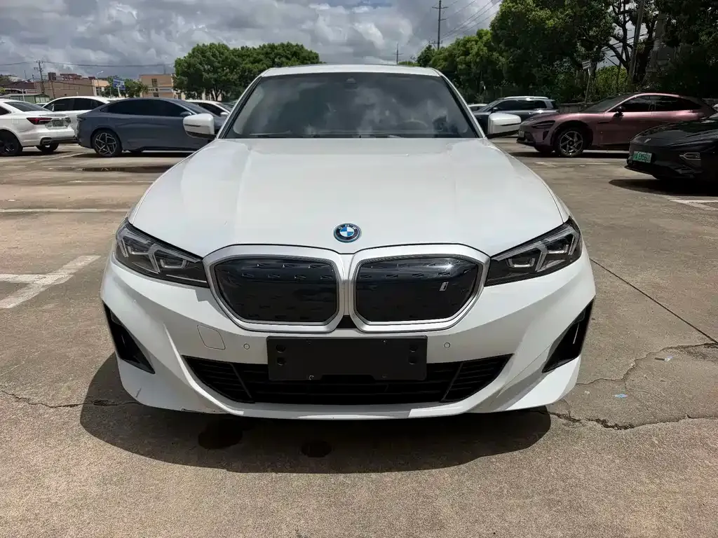 BMW i3 — фото 1