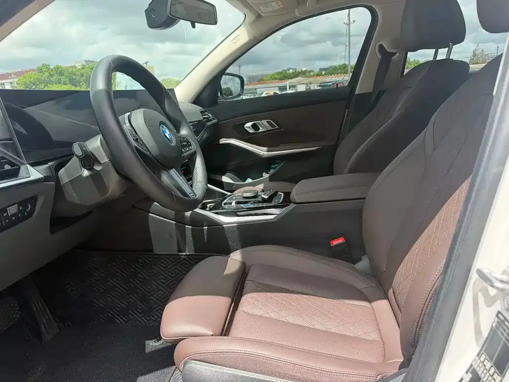 BMW i3 — фото 4