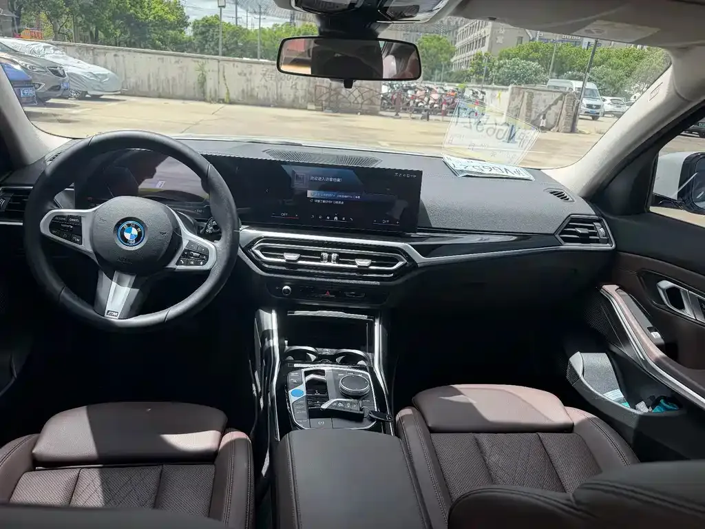 BMW i3 — фото 3